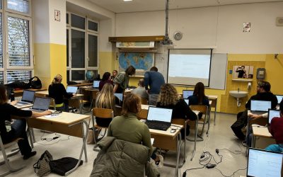 Izobraževanje o umetni inteligenci za učitelje